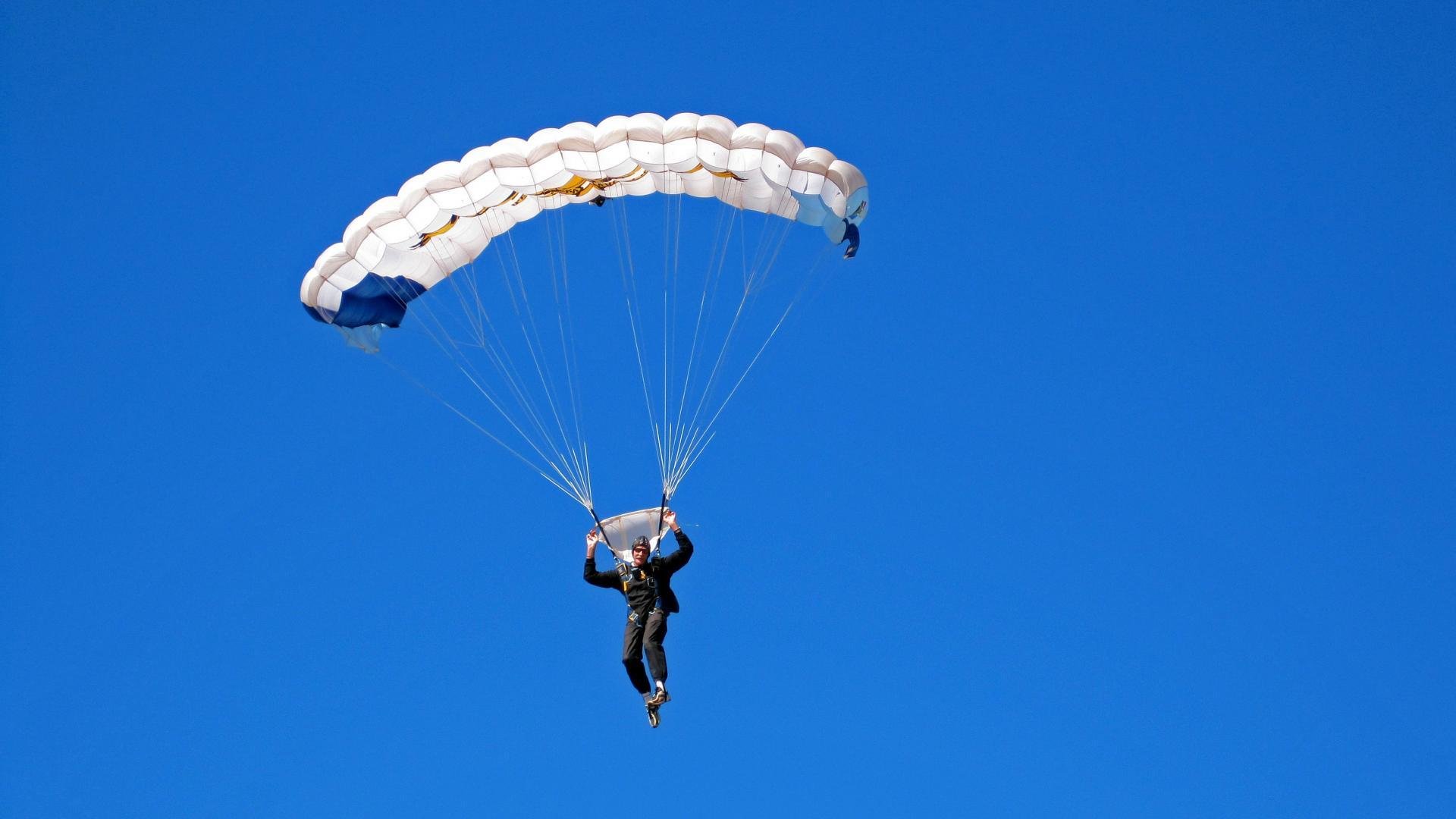 虚拟体育崛起，电竞与传统体育的融合新趋势